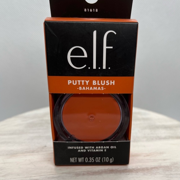 e.l.f. Bundle - Picture 1 of 4